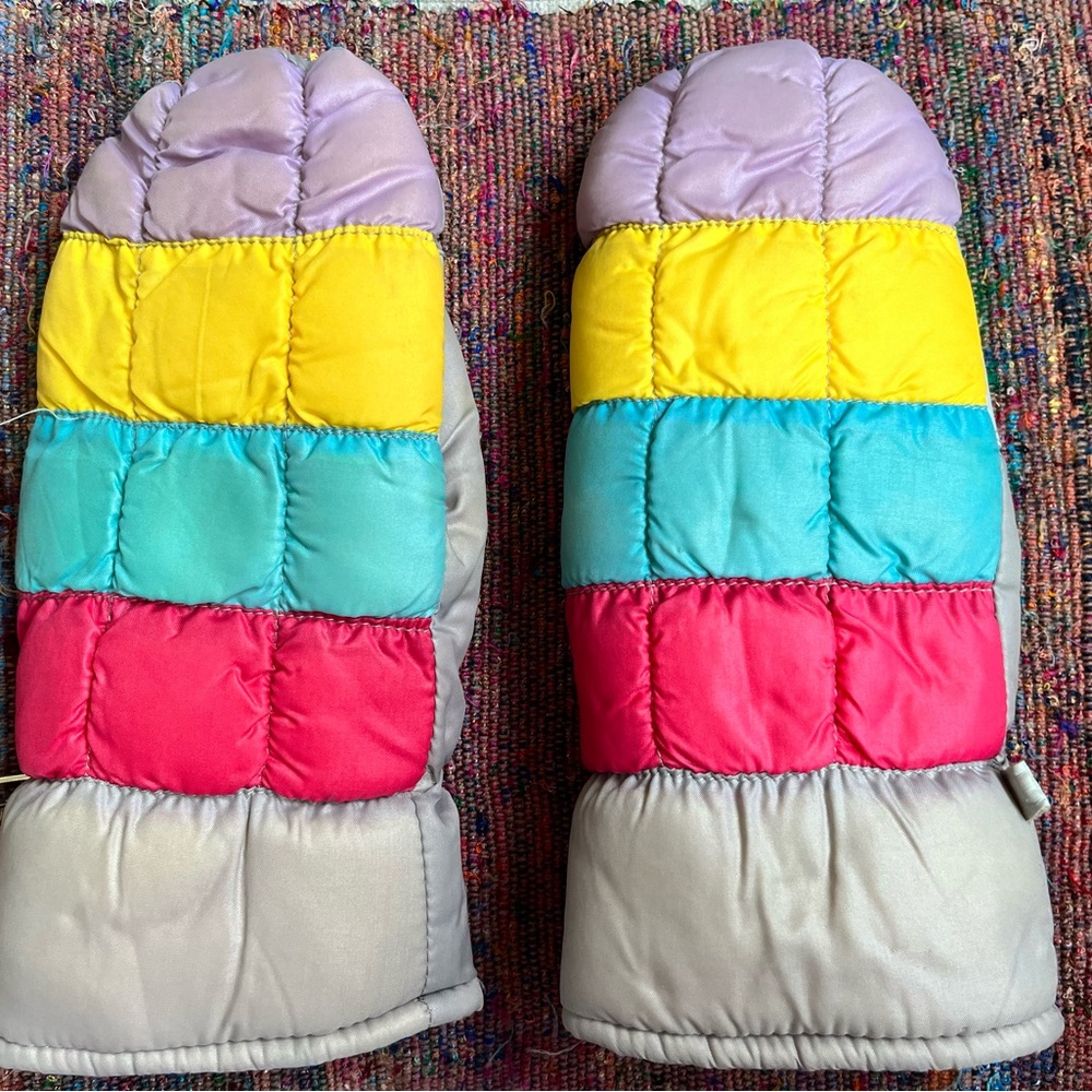 SOLD-80’s vintage winter/ski mittens